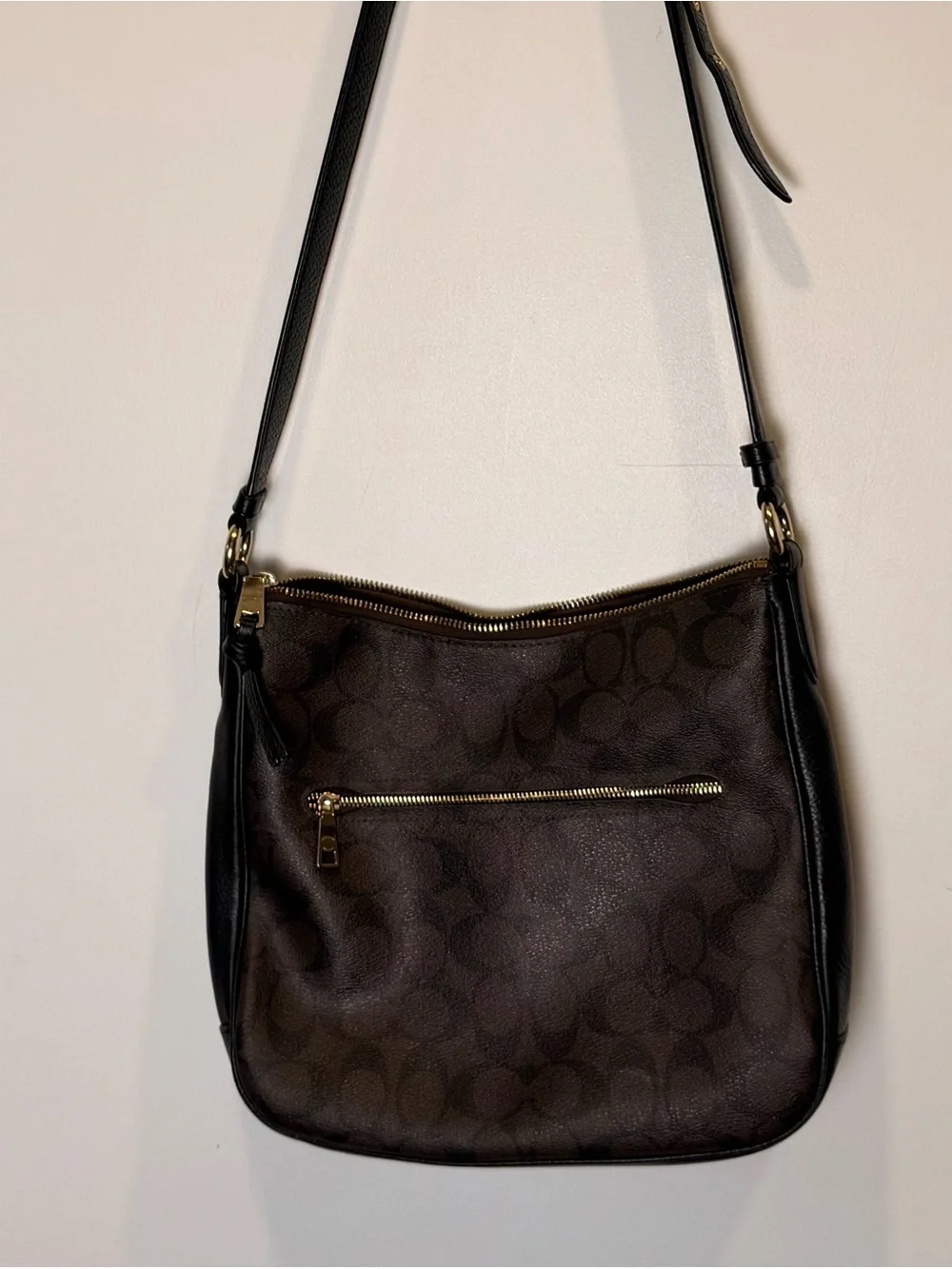 Coach Signature Brown Black Medium Zip Top Crossbody Bag Gold Hardware